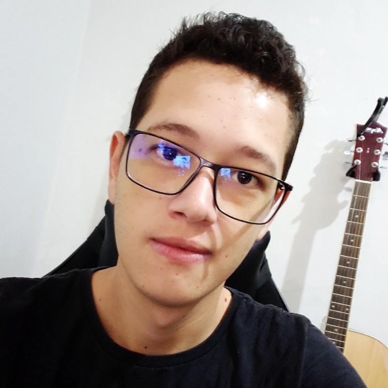 Douglas Oliveira
