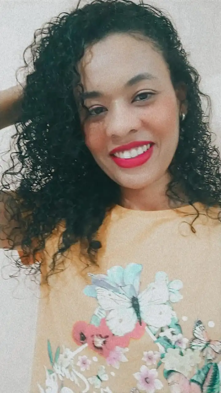 Flávia Lima